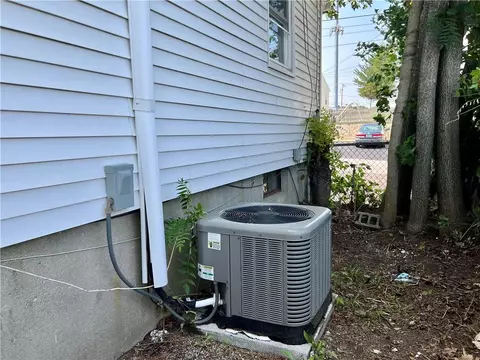 16 E View Ave, Cranston, RI 02920 photo 6