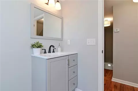 24 King St, Warren, RI 02885 photo 16
