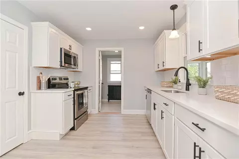 24 King St, Warren, RI 02885 photo 11