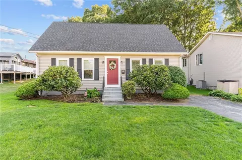 96 Midvale Ave, Cranston, RI 02920