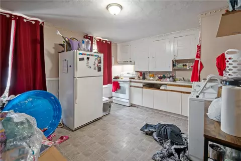 148 Front St, Woonsocket, RI 02895 photo 12