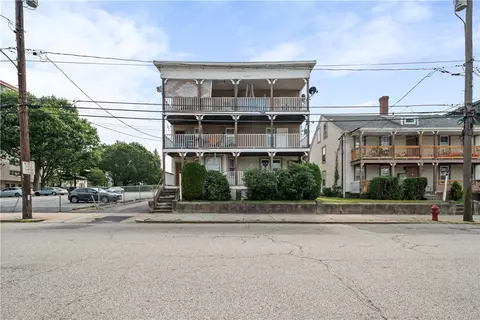 148 Front St, Woonsocket, RI 02895