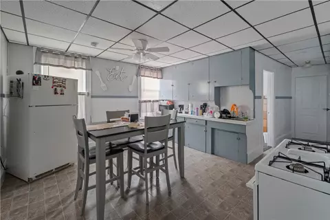 148 Front St, Woonsocket, RI 02895 photo 9