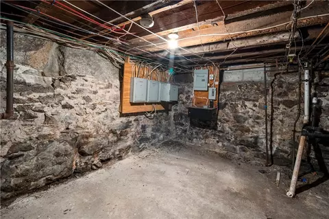148 Front St, Woonsocket, RI 02895 photo 16
