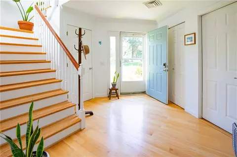 48 Lawton Brook Ln, Portsmouth, RI 02871