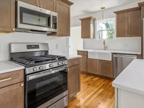 14 Harrison Ave, Westerly, RI 02891 photo 4