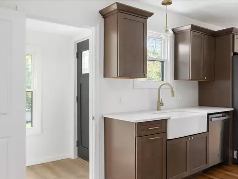 14 Harrison Ave, Westerly, RI 02891 photo 5