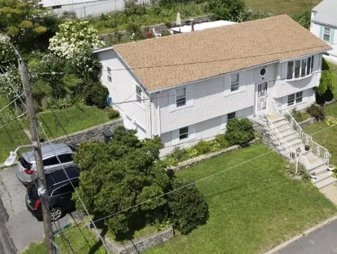 123 Fillmore St, Pawtucket, RI 02861