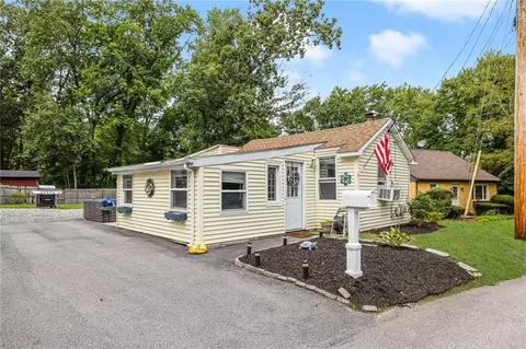 15 Indian Run Trl, Smithfield, RI 02917