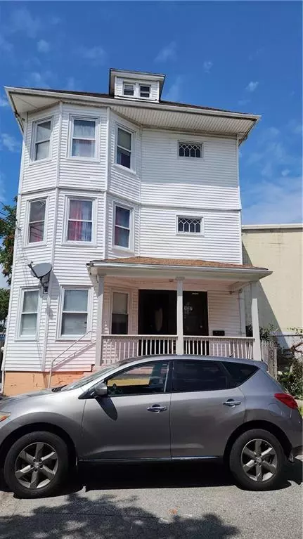 125 Laura St, Providence, RI 02907