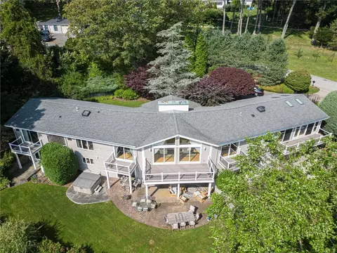 118 Aldrich Ave, Warwick, RI 02889