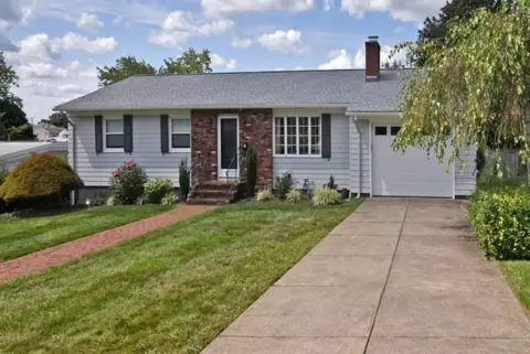15 Richard Rd, North Providence, RI 02911