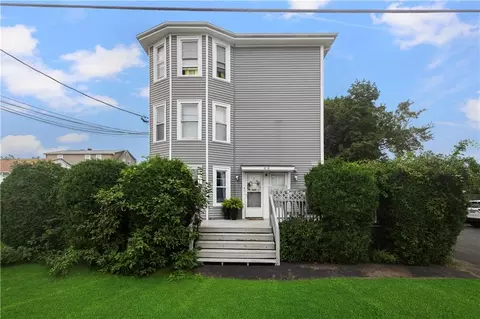 68 Stedman Ave #4, Pawtucket, RI 02860