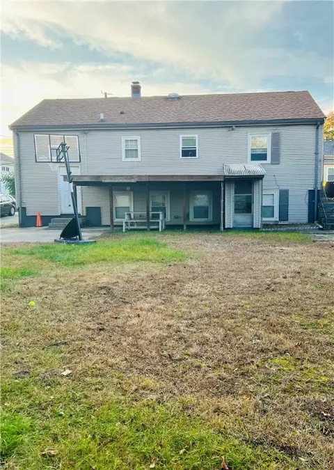 96 Loring St, Woonsocket, RI 02895 photo 13
