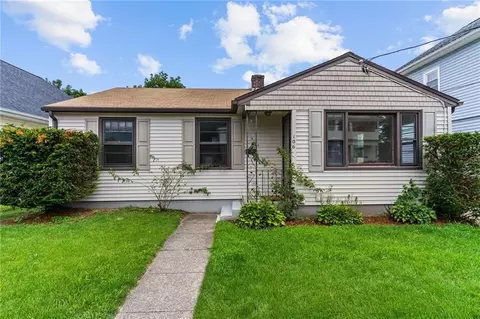 106 Young St, Pawtucket, RI 02860