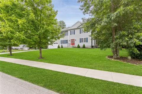 12 Arbor Dr, Coventry, RI 02816 photo 4