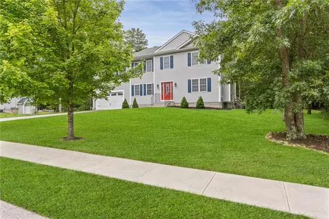 12 Arbor Dr, Coventry, RI 02816 photo 3