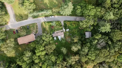 142 E Killingly Rd, Foster, RI 02825 photo 8