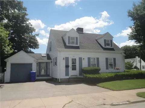 171 Monticello Rd, Pawtucket, RI 02861
