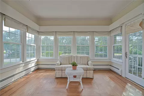 961 Mendon Rd, Woonsocket, RI 02895 photo 10