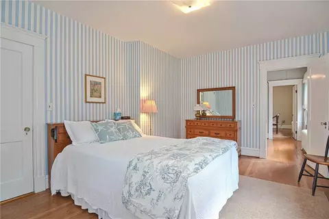 961 Mendon Rd, Woonsocket, RI 02895 photo 38