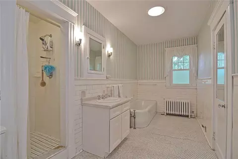 961 Mendon Rd, Woonsocket, RI 02895 photo 34