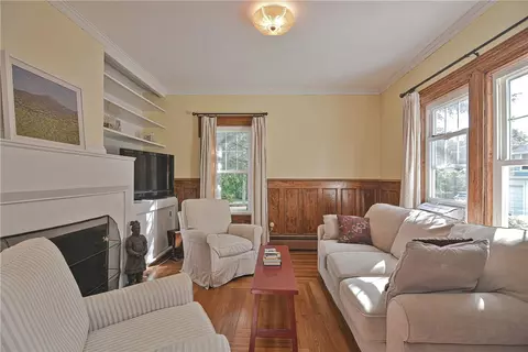 961 Mendon Rd, Woonsocket, RI 02895 photo 20
