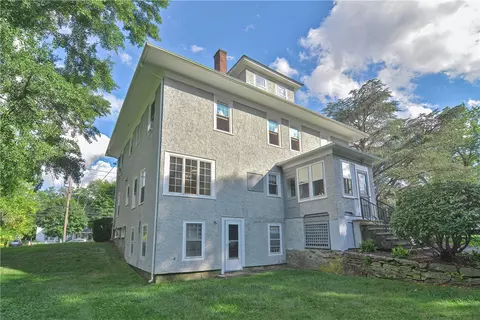 961 Mendon Rd, Woonsocket, RI 02895 photo 43