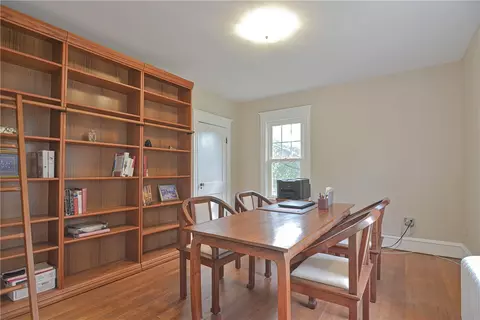 961 Mendon Rd, Woonsocket, RI 02895 photo 35