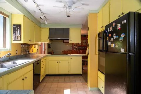 10 Angell Rd, Glocester, RI 02814 photo 10