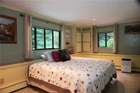 10 Angell Rd, Glocester, RI 02814 photo 17