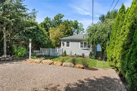 85 Mohawk St, Coventry, RI 02816 photo 5