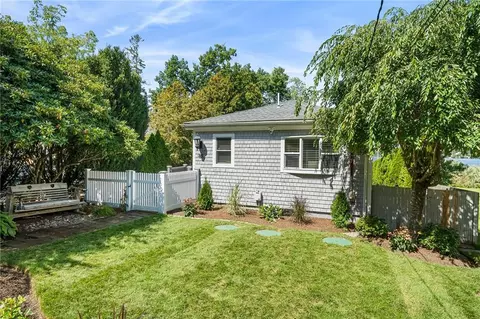 85 Mohawk St, Coventry, RI 02816 photo 6