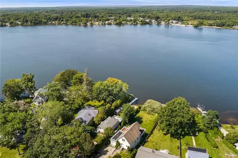 85 Mohawk St, Coventry, RI 02816 photo 4