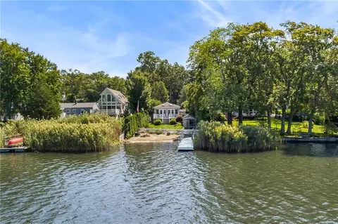 85 Mohawk St, Coventry, RI 02816 photo 3