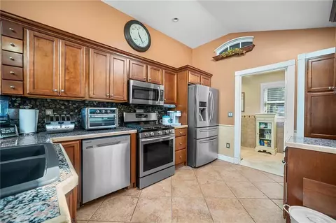 85 Mohawk St, Coventry, RI 02816 photo 11