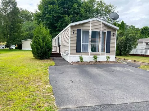 33 Torch Ln, Coventry, RI 02816 photo 3