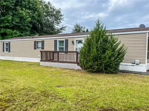 33 Torch Ln, Coventry, RI 02816 photo 2