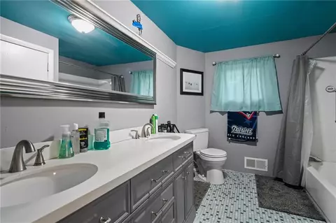 55 Bancroft Ave, Warwick, RI 02889 photo 16