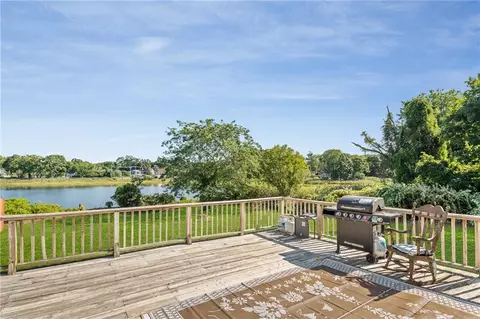 55 Bancroft Ave, Warwick, RI 02889 photo 19