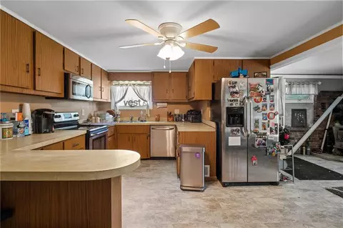 55 Bancroft Ave, Warwick, RI 02889 photo 12