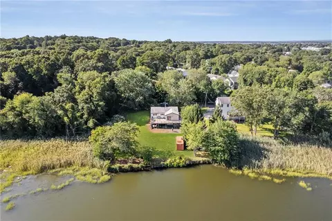 55 Bancroft Ave, Warwick, RI 02889 photo 3