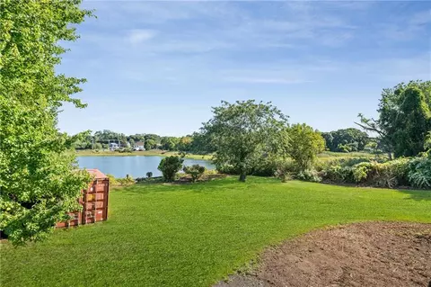 55 Bancroft Ave, Warwick, RI 02889 photo 21