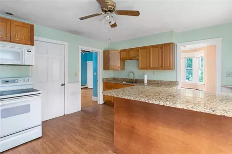 20 Pine St, Burrillville, RI 02859 photo 8