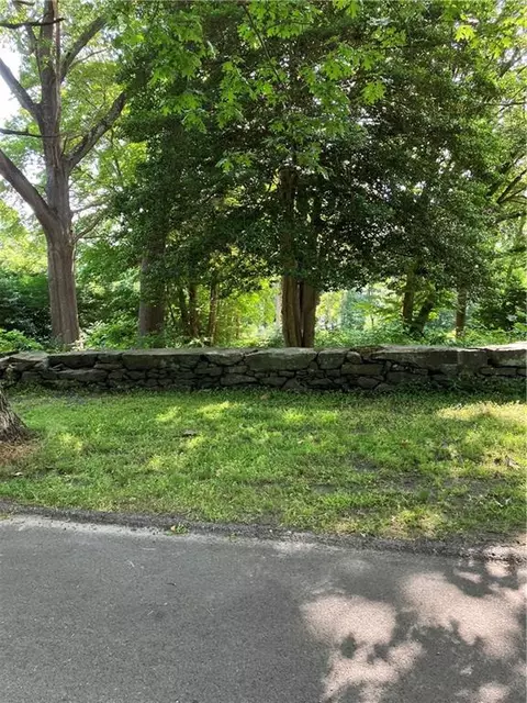 150 Spencer Ave, Warwick, RI 02818 photo 3