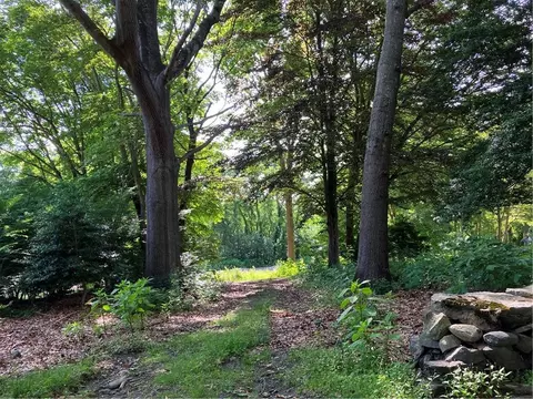 150 Spencer Ave, Warwick, RI 02818