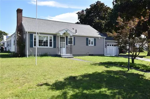 75 Cottage St, Cranston, RI 02910