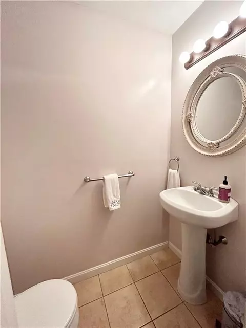 215 Roberts St, Woonsocket, RI 02895 photo 6