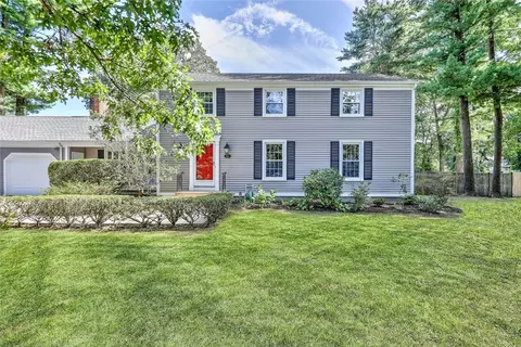 311 New Meadow Rd, Barrington, RI 02806