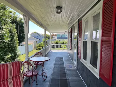 48 Brinton Ave, Warwick, RI 02889 photo 3
